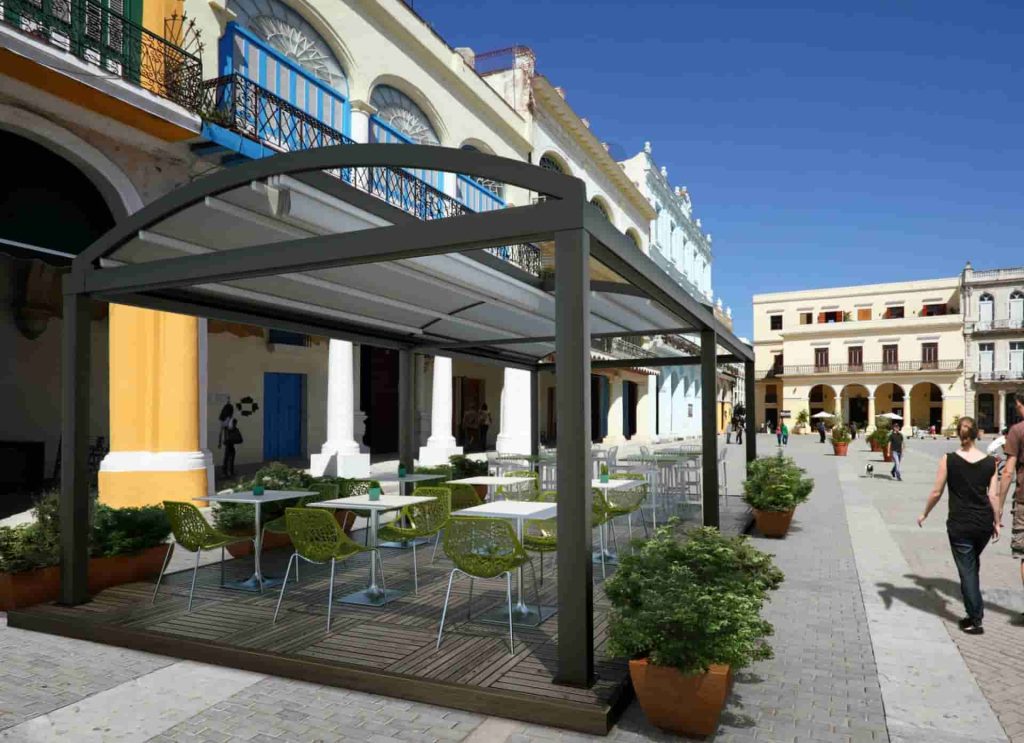 commercial-aluminum-pergolas-shade-sail-blinds
